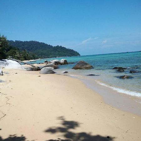 Hôtel Bungkil Place à Île Tioman Extérieur photo