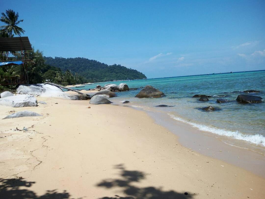 Hôtel Bungkil Place à Île Tioman Extérieur photo